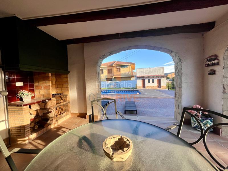 Foto a056775d-5979-4576-861e-64c2db39eaf7. Xalet amb xemeneia aparcament piscina a Tornabous