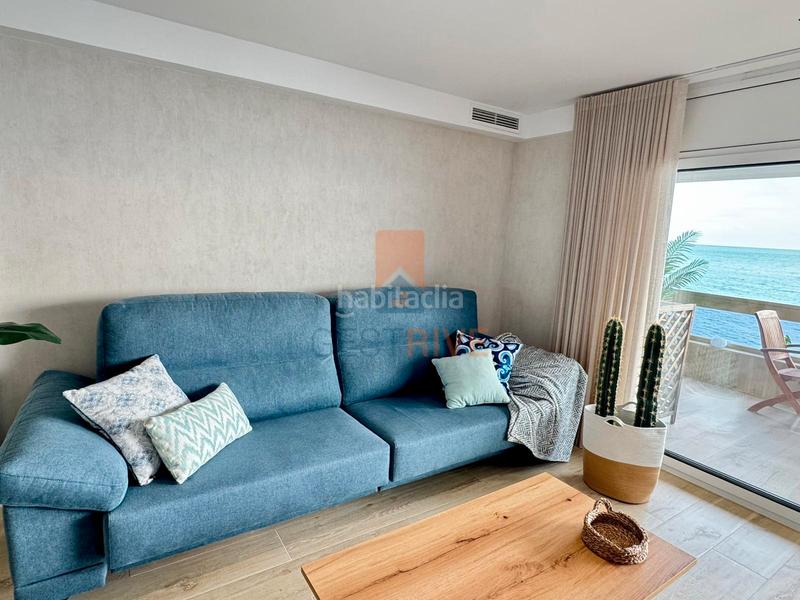 Foto 0754ec6e-7448-4545-b548-155a2b5a4f47. Appartamento con camino riscaldamento parcheggio in Calafell