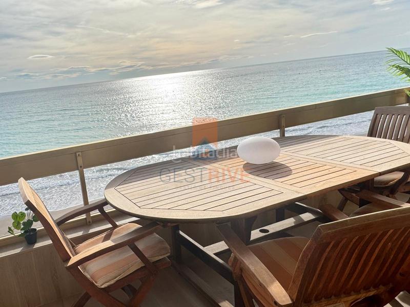 Foto 108566cc-f6e4-4025-ab79-fa497ecfe2a6. Appartamento con camino riscaldamento parcheggio in Calafell