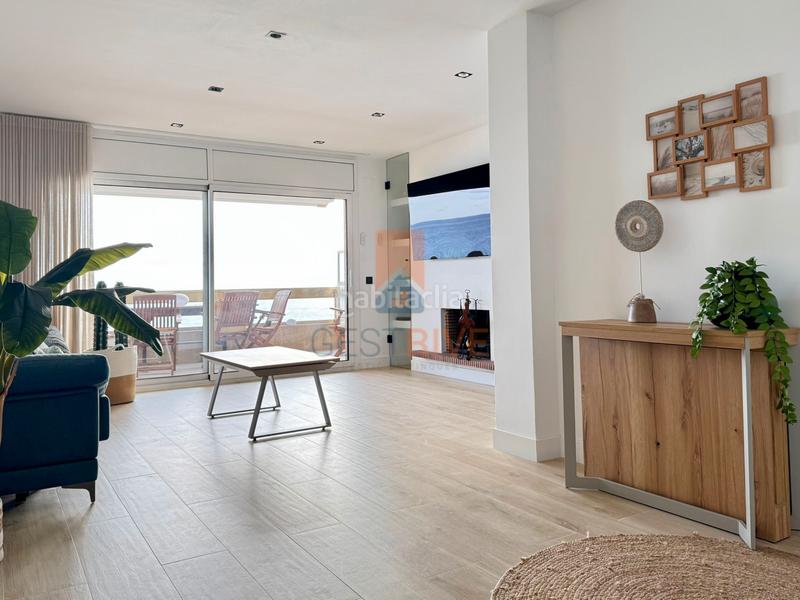 Foto 38409371-3d6c-43a4-9c8e-97a4851e0f7d. Appartamento con camino riscaldamento parcheggio in Calafell