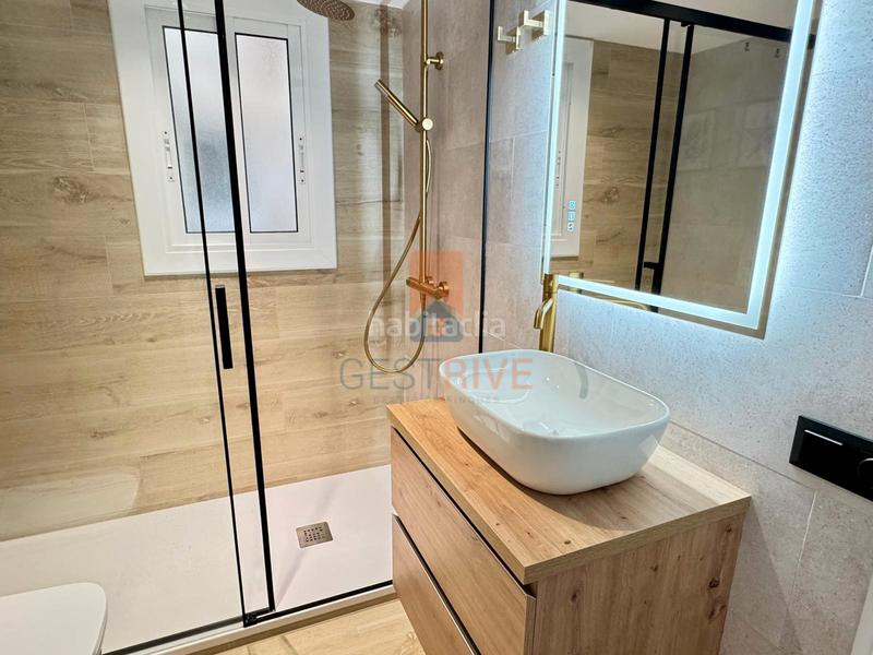 Foto fc7c4aba-eb0b-4a09-91fd-d73da7da9c68. Appartamento con camino riscaldamento parcheggio in Calafell