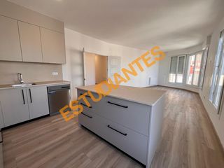 Miete Etagenwohnung  Rambla de ferran. Piso de alquiler de temporada para estudiantes – recién reformad
