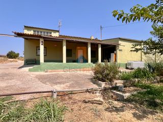 Maison à Partides Rurals. Torre con 22.000 m² de terreno a pocos minutos de lleida