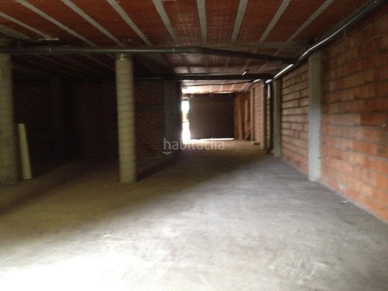 Foto dc939fd0-b107-4a74-977e-76f4ace21742. Locale commerciale in Tremp