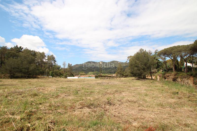 Foto 14bf52ea-b9b0-4e44-ad99-9128a2b396b9. Terreno residencial en n/a per construir 4 cases en Òrrius