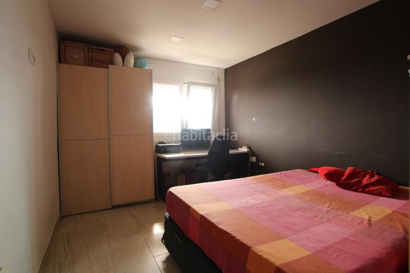 Foto 83cc5088-76b7-43d2-8983-160ddd781c41. Flat with fireplace heating parking in Havana Mataró