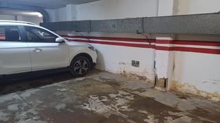 Parking coche en Centro