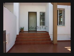 Casa adossada a San Juan del Puerto. Magnifico chalet adosado en san juan del puerto