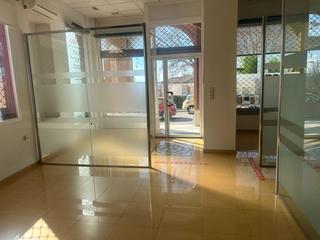Lloguer Local Comercial a Peligros. Local en alquiler