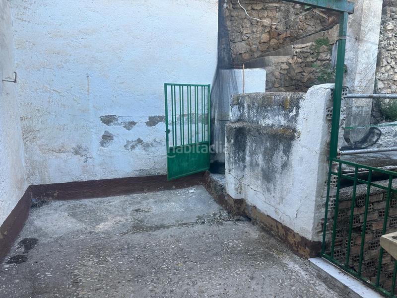 Foto 2227d2e9-84ba-4129-9622-ea760a9e8411. Casa  en venta en Colomera