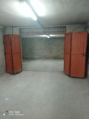 Aparcament cotxe a Peligros. Cochera cerrada en peligros