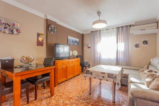 Casa adossada en Peligros. Casa adosada en peligros