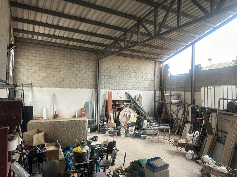 Foto 37678147-98fb-441f-a67b-9002239a1d8d. Fabrikhalle in Peligros