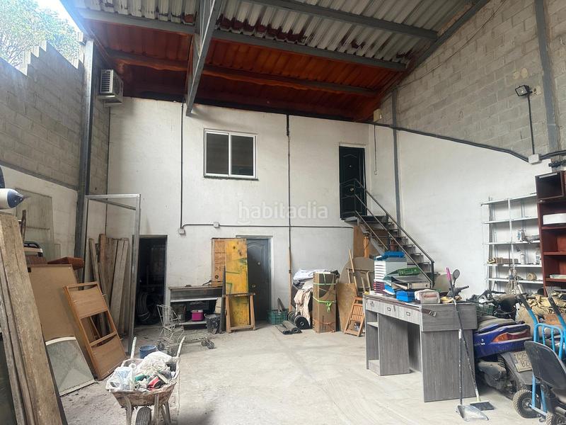 Foto d864e09d-a85d-4162-aaa2-2c7a4324b21a. Fabrikhalle in Peligros