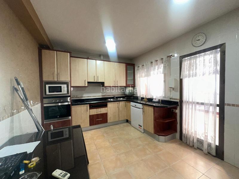 Foto b2cf2ced-209a-4765-8b08-aae96144d478. Casa adosada casa en venta en Peligros