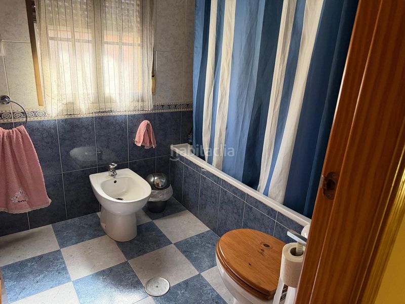 Foto 24e73a8f-e317-4581-ba11-002377ad8e4a. Casa adossada a Peligros