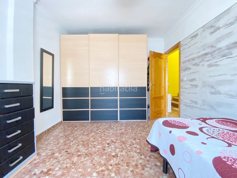 Foto 720d4050-7cf5-46f8-9d51-ab34be17d13d. Casa adossada amb xemeneia calefacció aparcament a Peligros