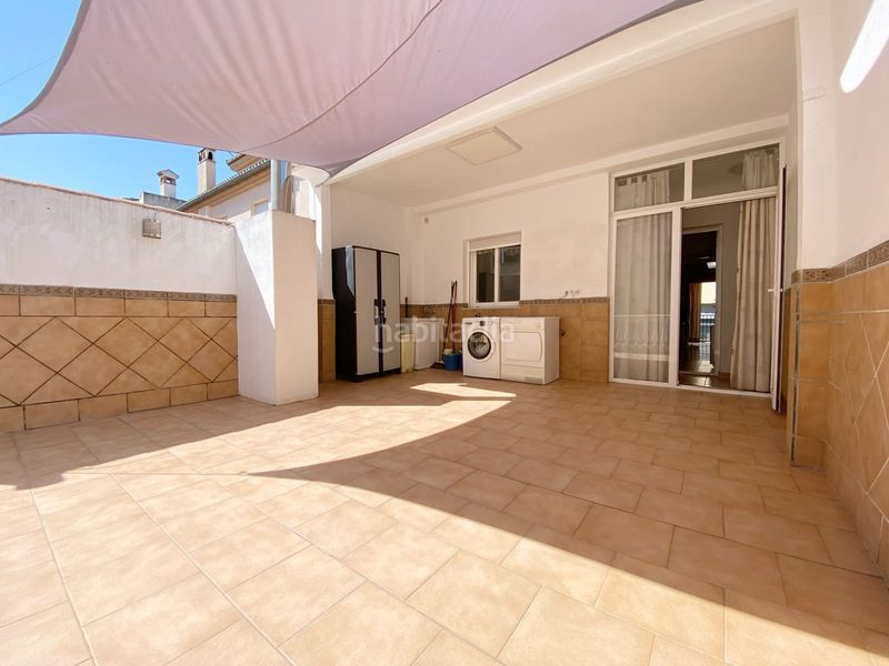 Foto 984f7eb3-6a86-4939-ae05-e46900751ff4. Casa adossada amb xemeneia calefacció aparcament a Peligros