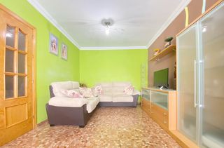 Casa adosada en Peligros. Casa en venta en peligros