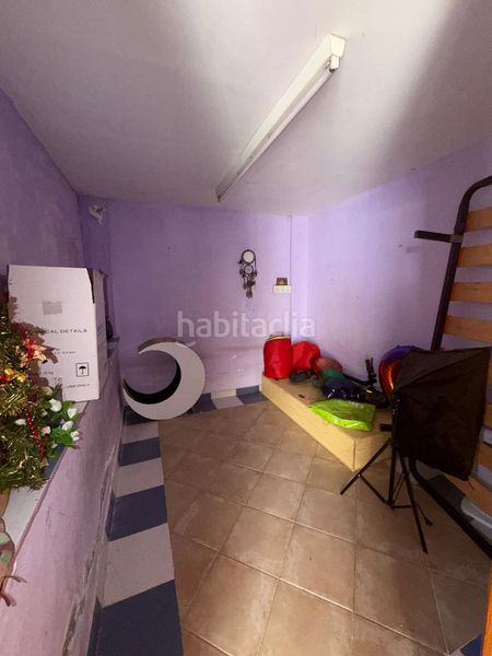 Foto 4b9be3fa-d9fa-4dd5-b824-5e3287787896. Casa adossada amb xemeneia aparcament a Peligros