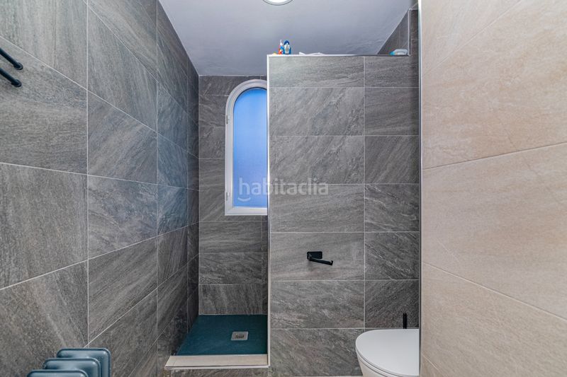Foto 13d15442-0212-4a49-99d2-ccb5d3aaa259. Casa aparellada amb xemeneia calefacció aparcament piscina a Peligros
