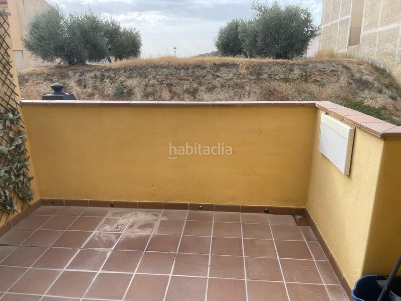 Foto 1c2883f3-7f59-4821-912c-b52f2ca7337e. Casa adossada amb aparcament a Alfacar