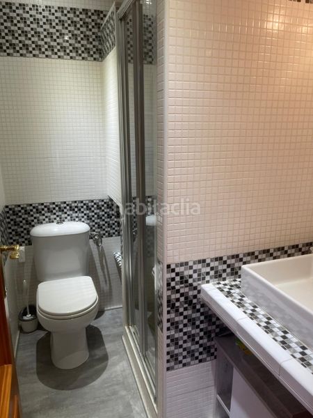 Foto b3895df8-0cc7-496c-9040-dc7f739863bb. Casa adossada amb aparcament a Alfacar