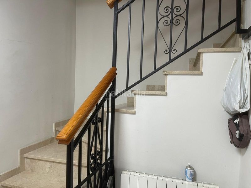 Foto d3d7f839-b095-40a4-a635-b4b7fa10790b. Casa adossada amb aparcament a Alfacar