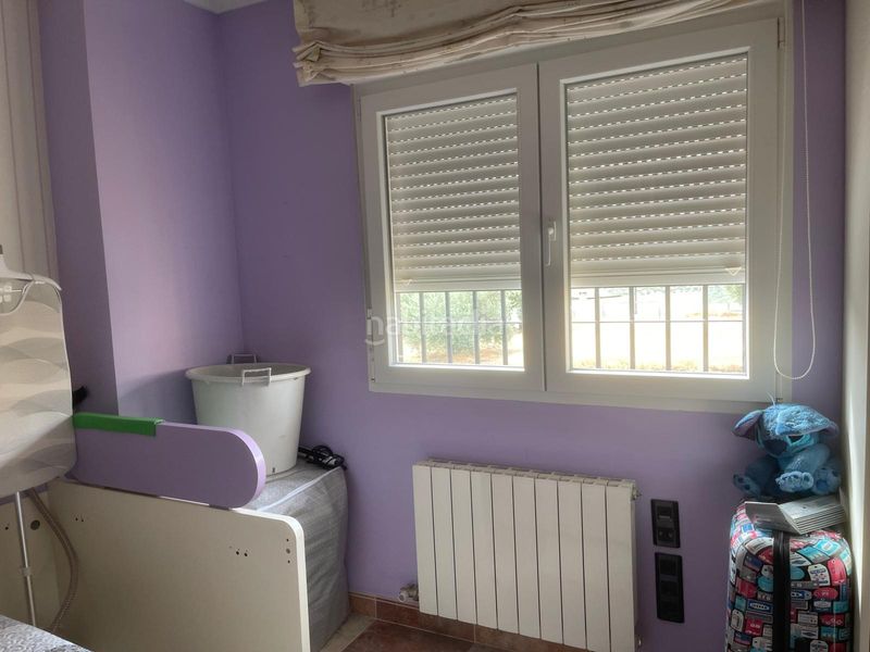 Foto e9cb105f-7991-4dc1-b643-e04327f730a8. Casa adossada amb aparcament a Alfacar