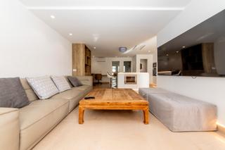 Casa aparellada en Rodeo Alto - Guadaiza - La Campana. Casa adosada de 2 dormitorios completamente reformada en la camp