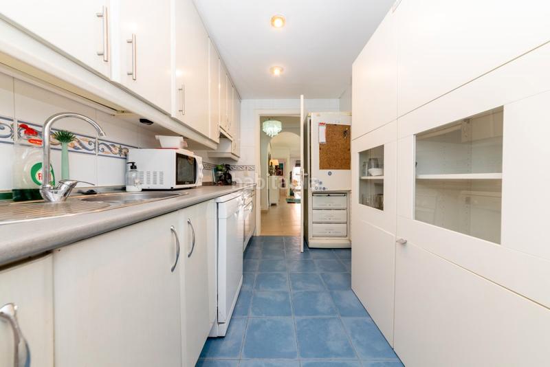 Foto 1ac76f44-5e62-4eae-9448-1f18e7a6cade. Appartement mit parking pool in Nueva Andalucía centro Marbella