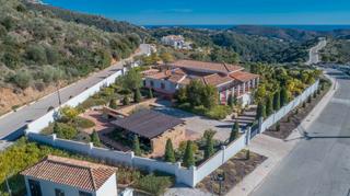 Chalet en Montemayor - Marbella Club. Villa en monte mayor con apartamento de invitados y vistas panor