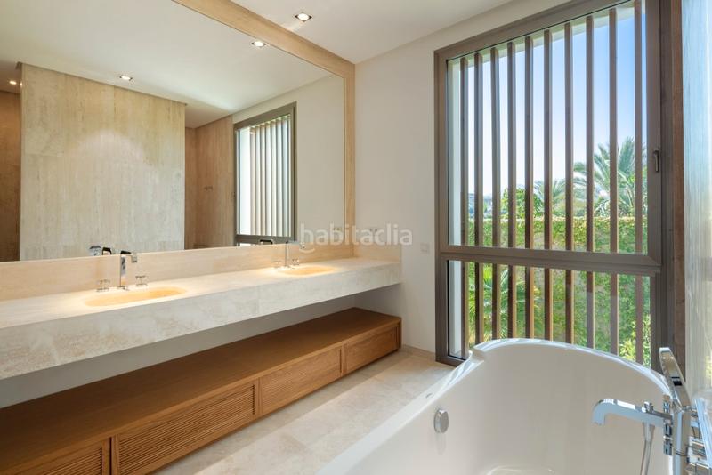 Foto 3ca49020-4989-4433-9489-882ce2078297. Chalet con parcheggio piscina in Casares pueblo Casares