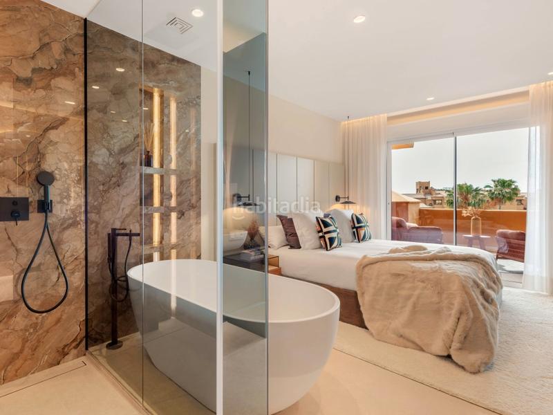 Foto 5c0afee2-c068-436a-9779-36d2d9188a26. Appartement mit parking pool in Zona de Punta Plata Estepona