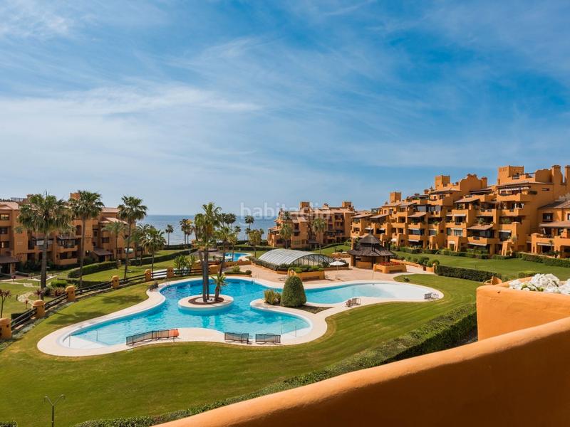Foto d0081839-e830-4318-b517-89d5c6df4e63. Appartement mit parking pool in Zona de Punta Plata Estepona
