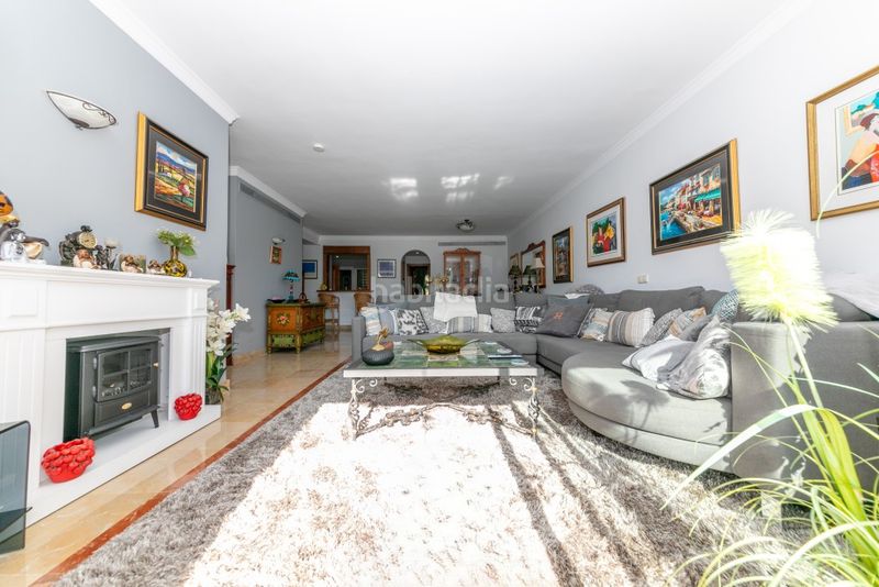 Foto ac79074a-1075-496a-a82b-ccbc769864e0. Apartament amb aparcament piscina a La Quinta Benahavís