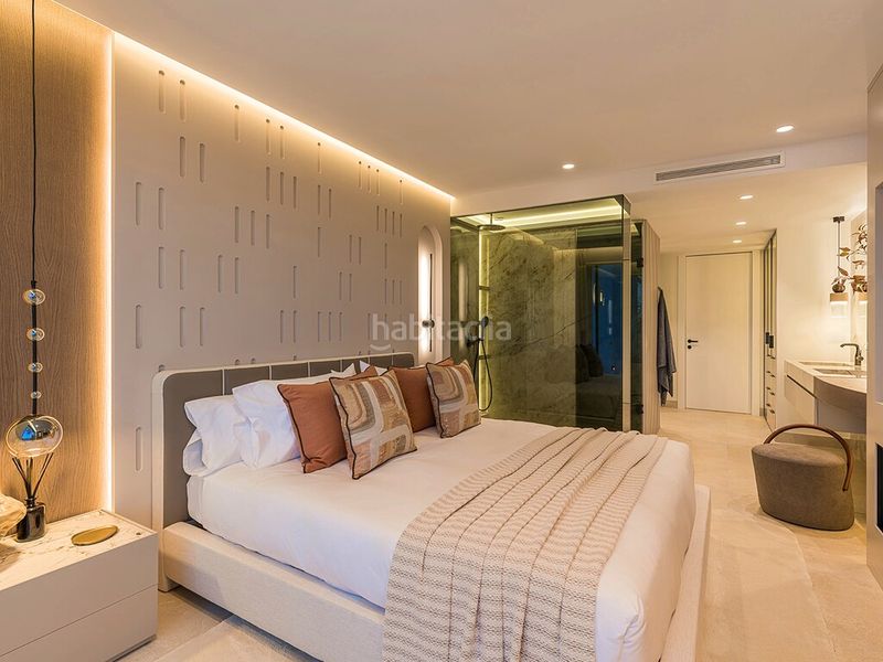 Foto 3aa4f2bc-ff84-4a61-826b-16c302892085. Apartament amb aparcament piscina a Zona de Punta Plata Estepona