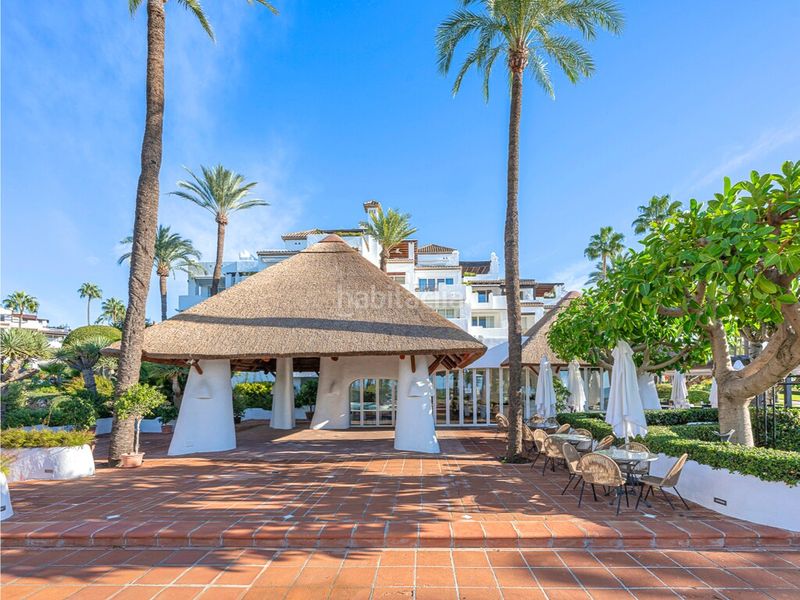 Foto fce56580-28f3-464d-8b81-8a6272092cc1. Apartament amb aparcament piscina a Zona de Punta Plata Estepona