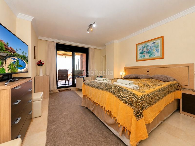 Foto 7d0bd7e1-89d7-4a89-82e5-2e23efe278a7. Apartament amb aparcament piscina a Bel - Air Estepona