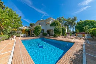 Miete Chalet in Guadalmina Alta. Exclusiva villa en guadalmina golf  alquiler de temporada dispon
