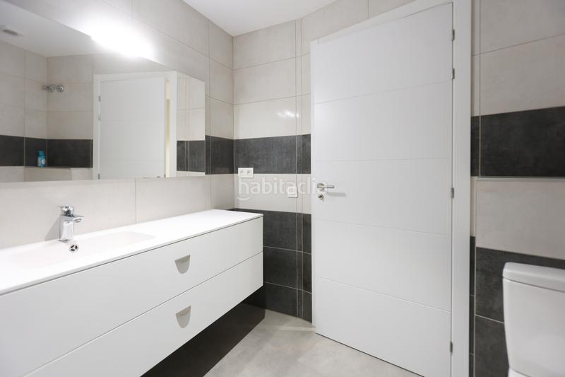Foto 8d2de9ec-e125-48eb-aba5-8b1c5fb8caf2. Alquiler piso en baixada del molí 28 pis en lloguer en Andorra la Vella