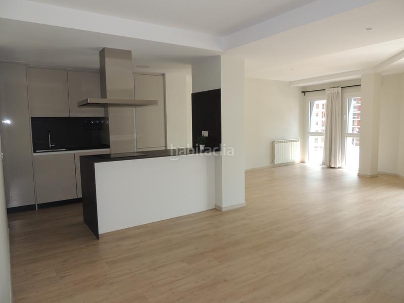 Foto f0484248-f9d0-49af-8bc7-3b3a10c34a3e. Alquiler piso en baixada del molí 28 lloguer pis 2 habitacions en Andorra la Vella