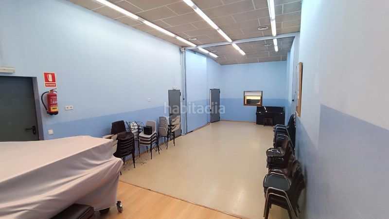 Foto d2f26f3e-b63f-4511-9a3b-227b51449460. Local comercial a Peramàs Mataró