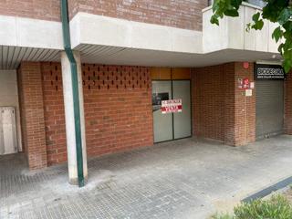 Business premise  Mestre jaume torrents. Local comerial, la roca del vallès