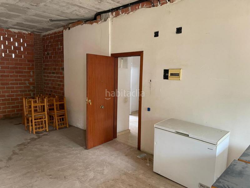 Foto ab685e10-9bd0-4a61-9e1f-c6f3bbf348b4. Locale commerciale in Roca del Vallès (La)