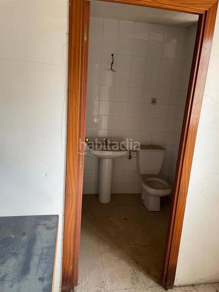 Foto f05763fc-9d8f-433a-a759-8045d708e72f. Locale commerciale in Roca del Vallès (La)