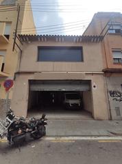 Edificio in Cirera. Se venden dos edificios conectados en mataró