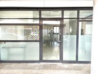Location Local commercial à Rambla mestre jaume torrents 66. Alquiler local, la roca del vallès