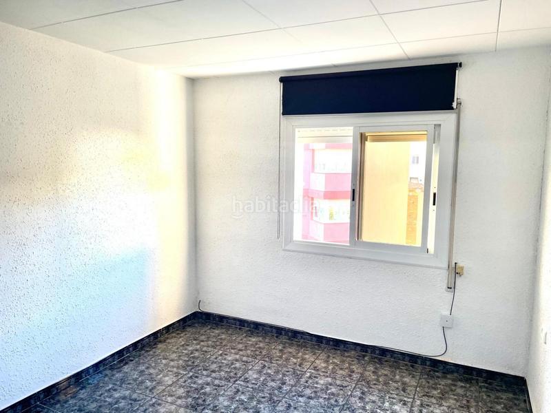 Foto 106dd4f6-d36e-44be-97ad-9e2011e0a7b5. Flat with heating in Cerdanyola Sud Mataró