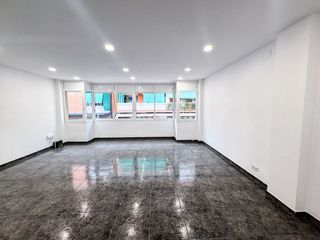 Geschäftsraum in De don pelayo 105